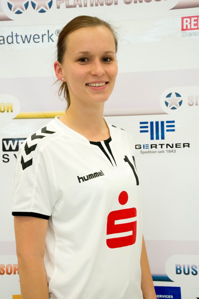 14 Stefanie Wirth Position: RM